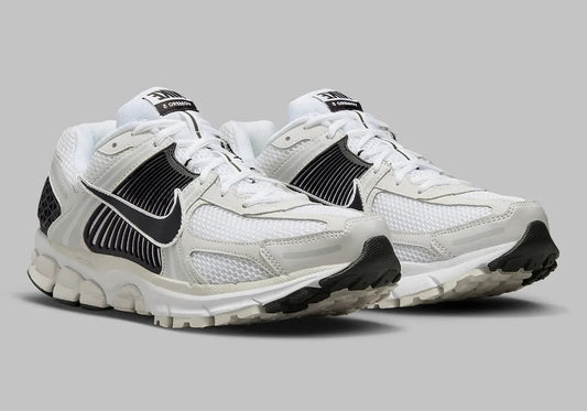 Nike Zoom Vomero 5 White Black