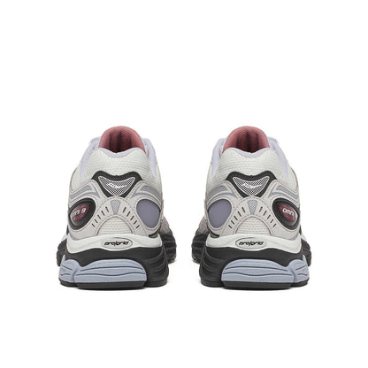 Saucony ProGrid Omni 9 Red Fade