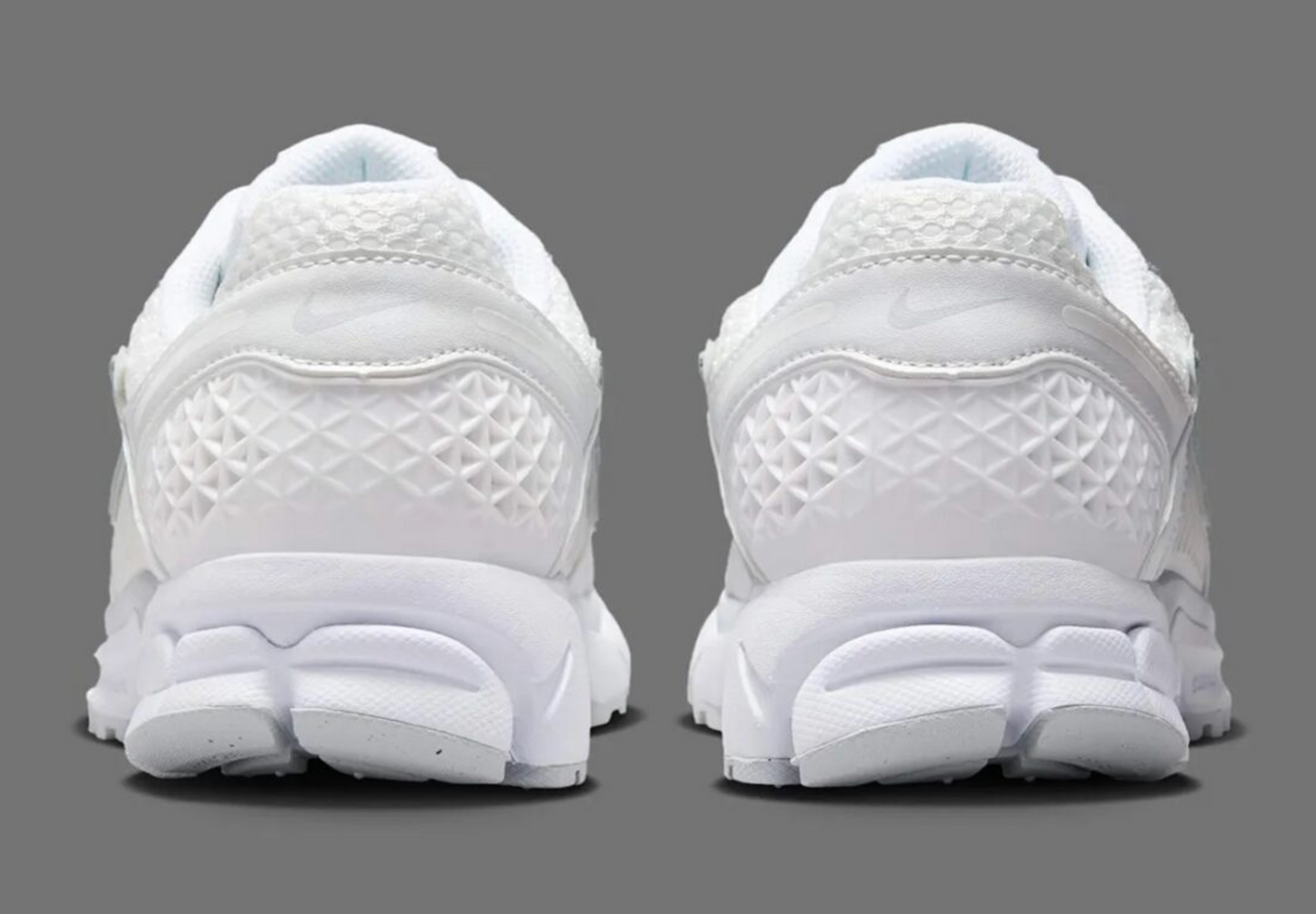 Nike Zoom Vomero 5 Chrome Toe