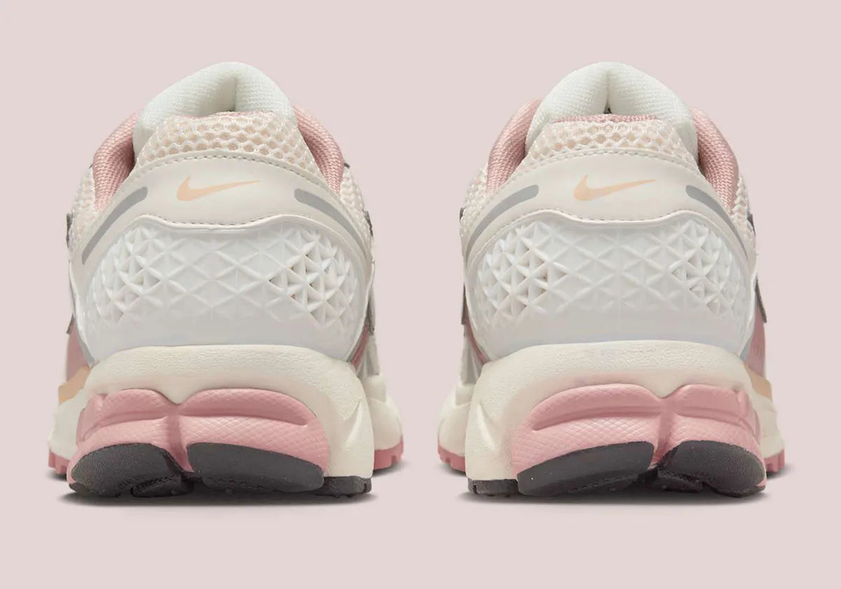 Nike Zoom Vomero 5 Particle Pink