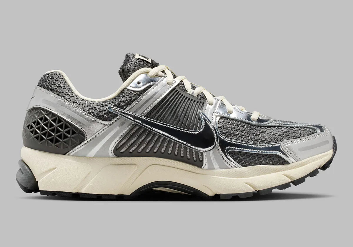 Nike Vomero 5 Iron Grey Coconut Milk Chrome (PS)