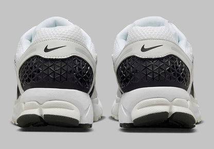 Nike Zoom Vomero 5 White Black