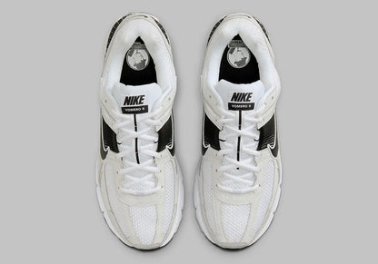 Nike Zoom Vomero 5 White Black